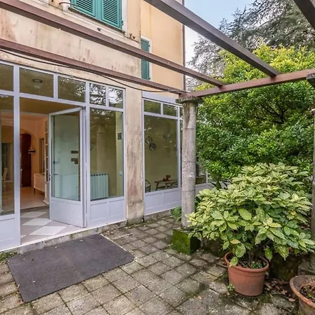 Apartamento Rapallo, A Due Passi Dal Mare Con Veranda E Giardino!