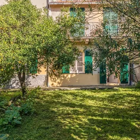 Rapallo, A Due Passi Dal Mare Con Veranda E Giardino! Appartement